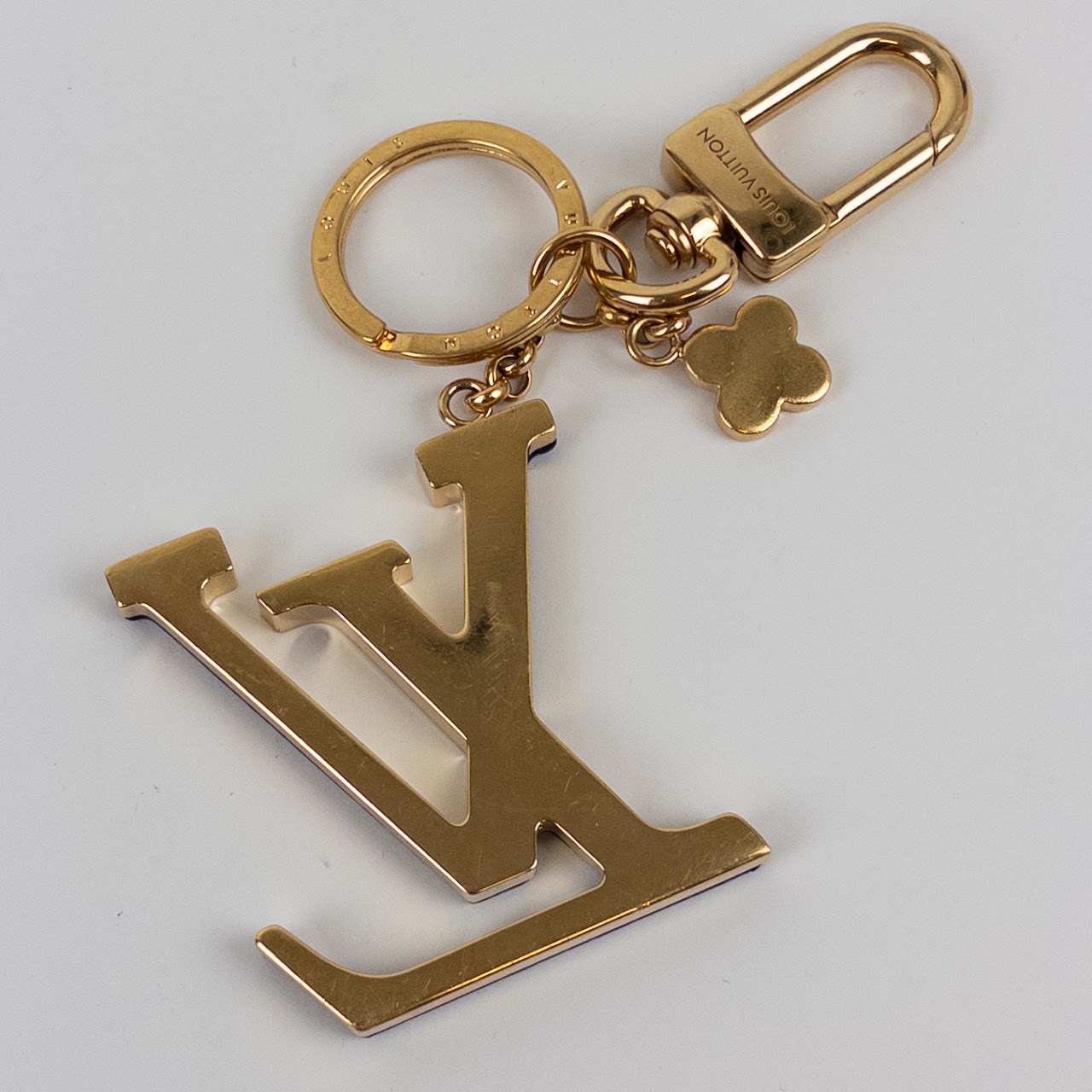 Louis Vuitton Taurillon LV Capucines Charm Key Holder