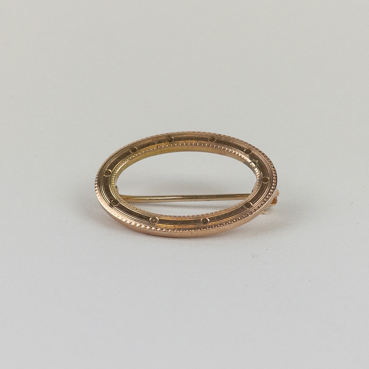 14K Gold Oval Brooch