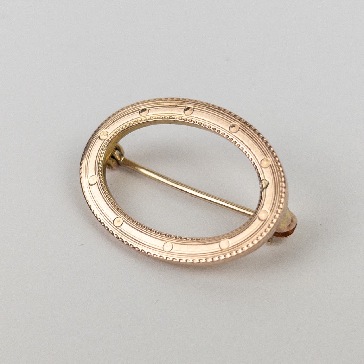 14K Gold Oval Brooch