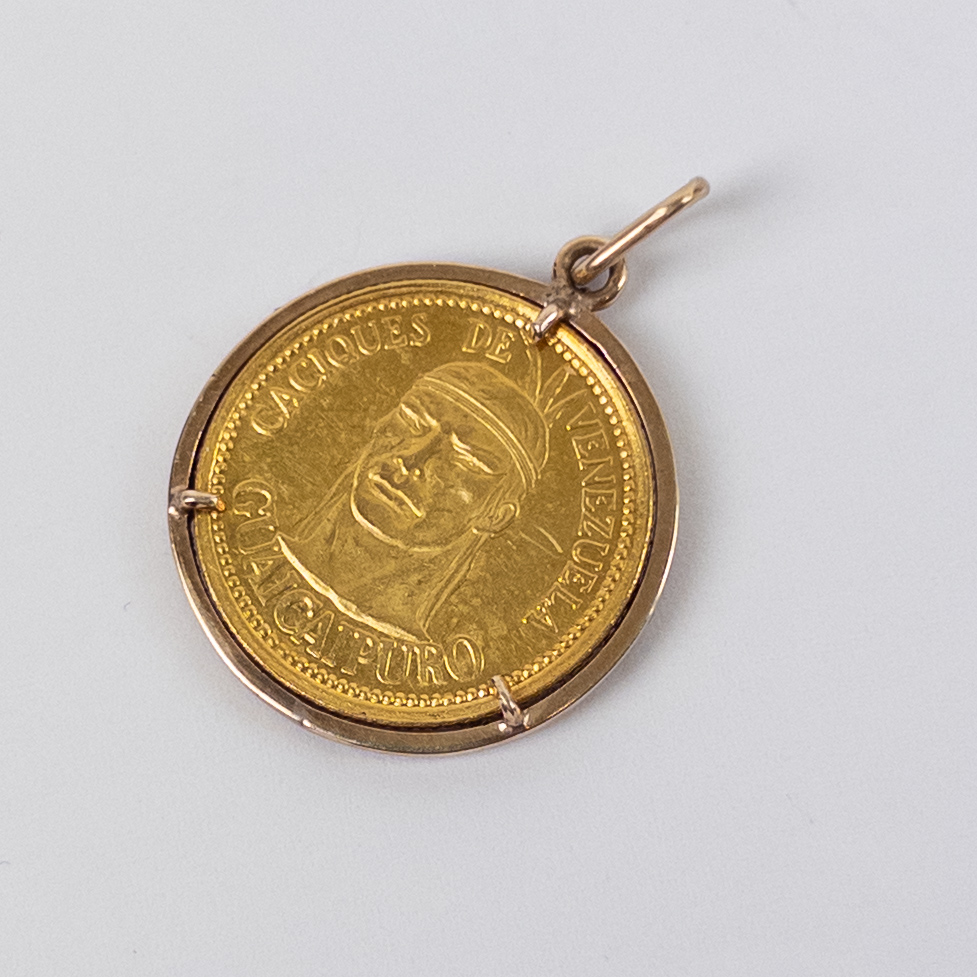 Caicques de Venezuela Guaicaipuro .900 Gold Coin in 14K Gold Pendant Frame