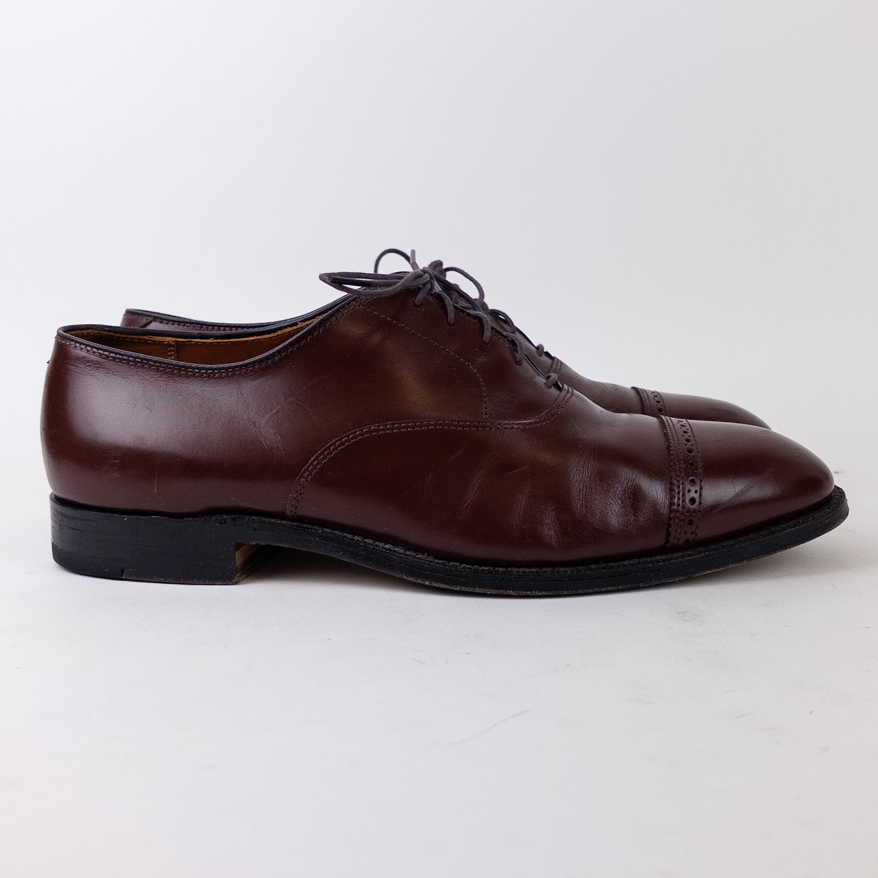 Alden 900 Perforated Straight Tip Bal Oxfords