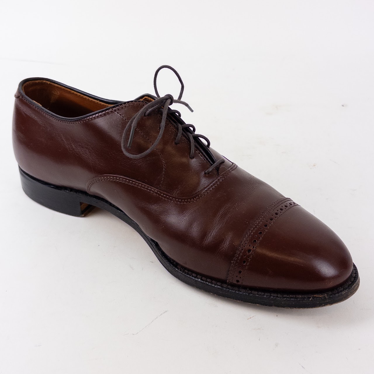 Alden 900 Perforated Straight Tip Bal Oxfords