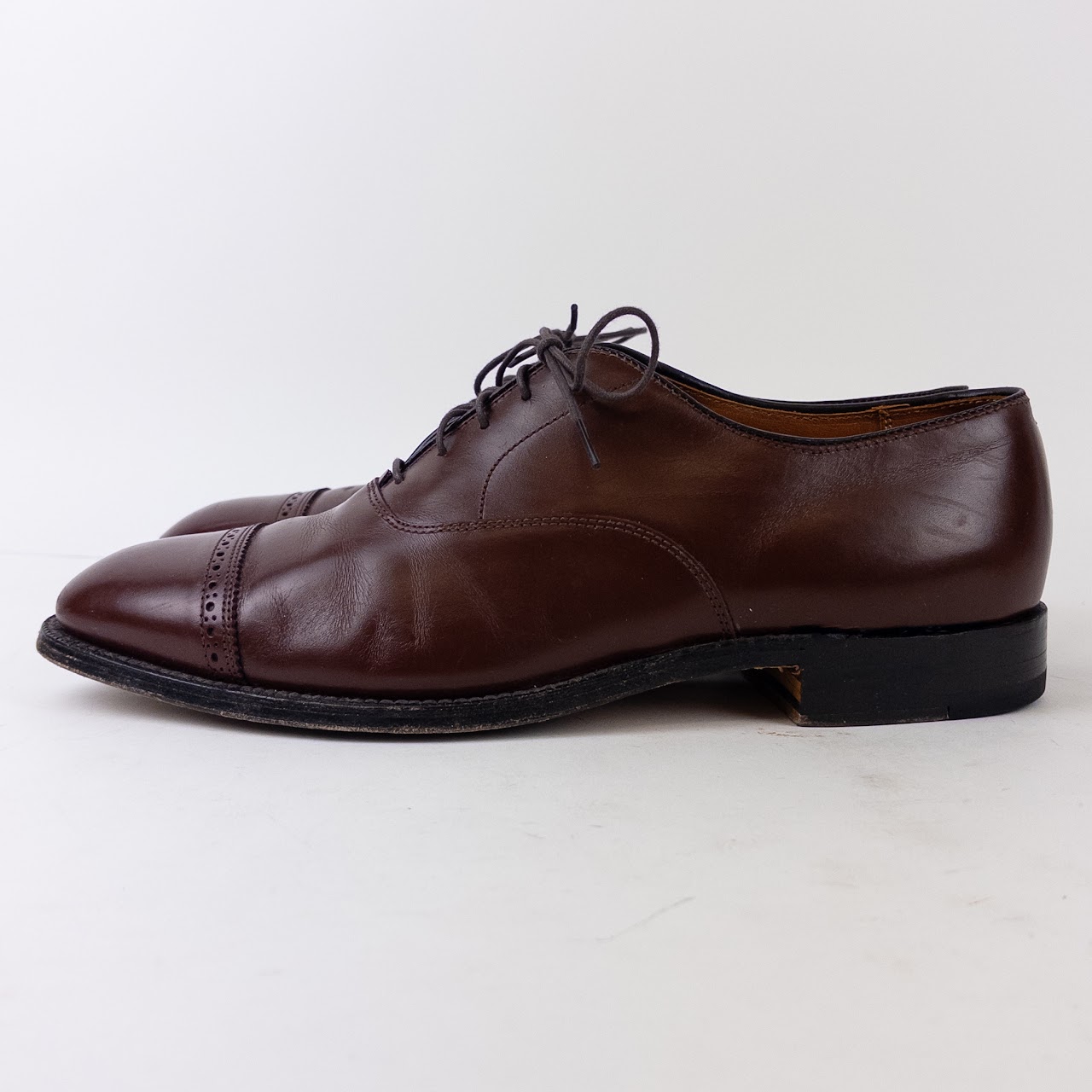 Alden 900 Perforated Straight Tip Bal Oxfords