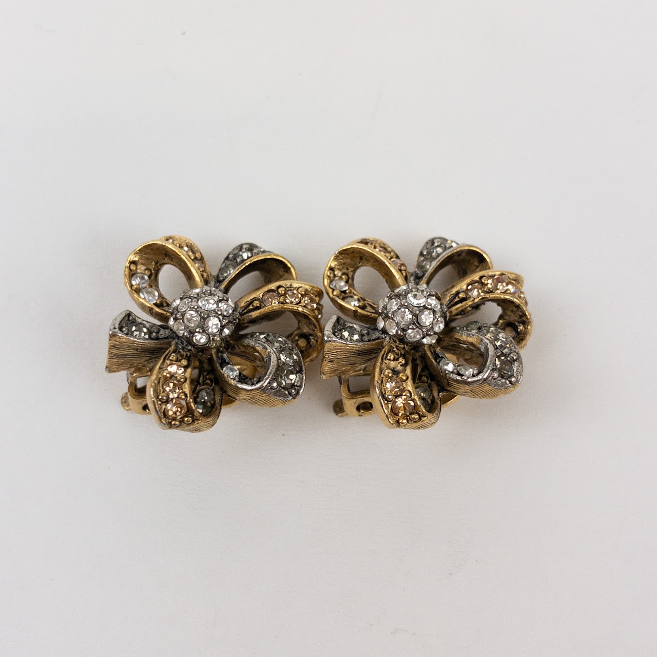 Oscar de la Renta Brooch and Clip-On Earring Set