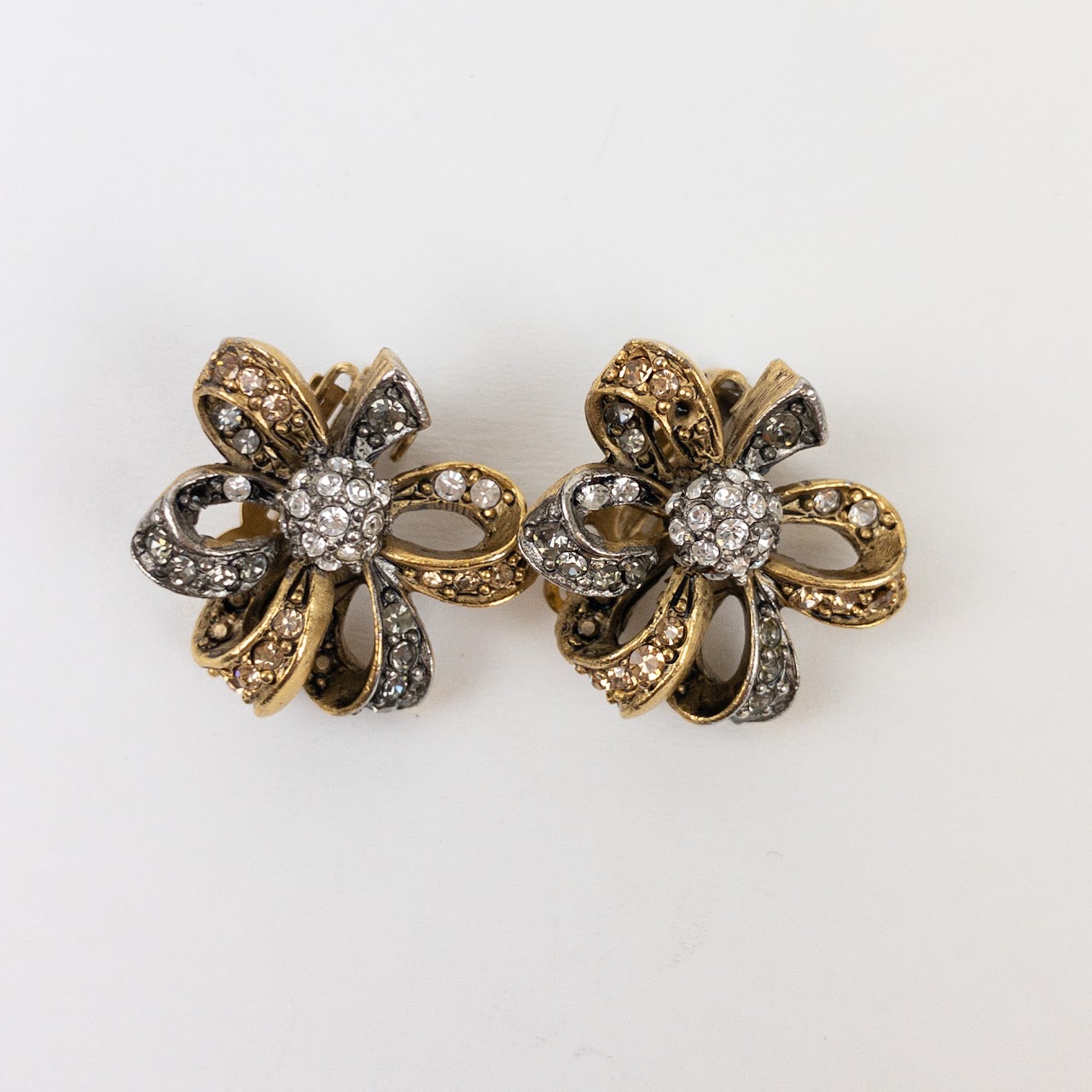 Oscar de la Renta Brooch and Clip-On Earring Set