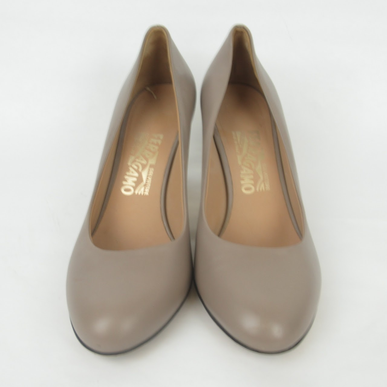 Ferragamo Fawn Pumps