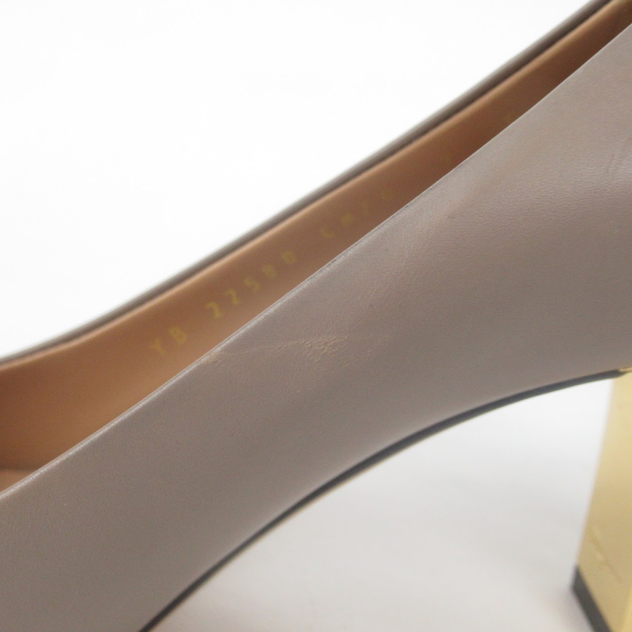 Ferragamo Fawn Pumps