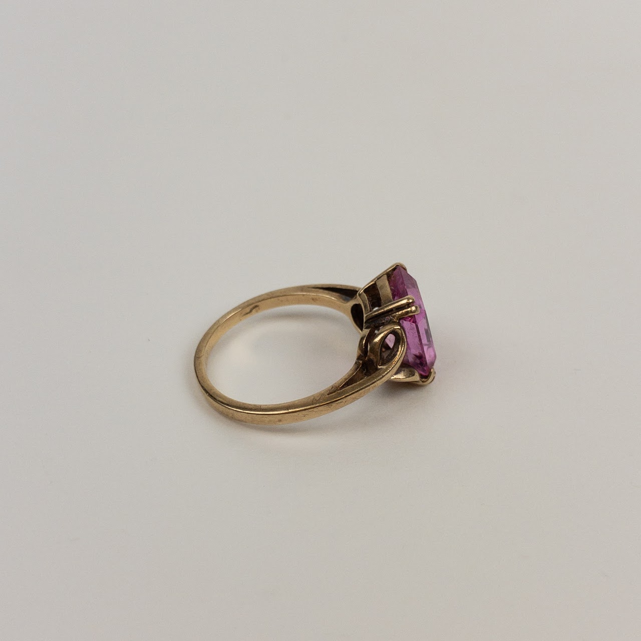 10K Gold & Pink Quartz Ring