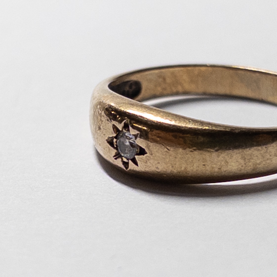 9K Gold and CZ Ring