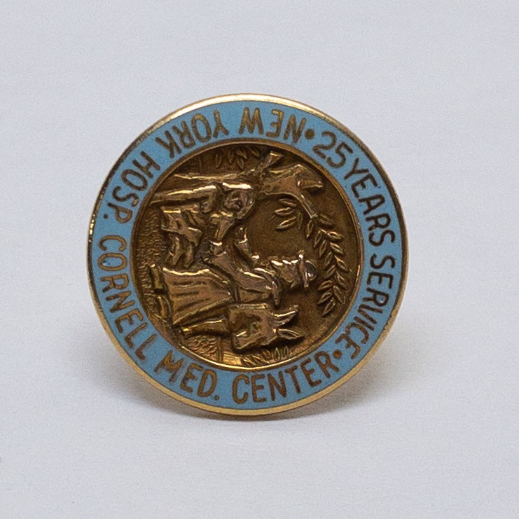 10K Gold '25 Years New York Hosp. Cornell Med. Center' Pin