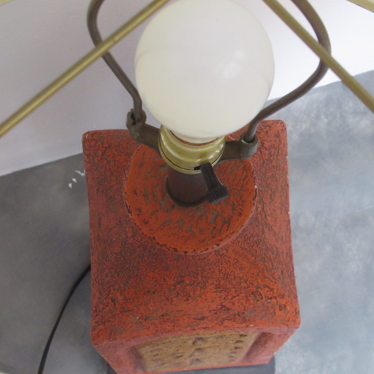 Quartite Creative Corp. Vintage Mid-Century Lamp