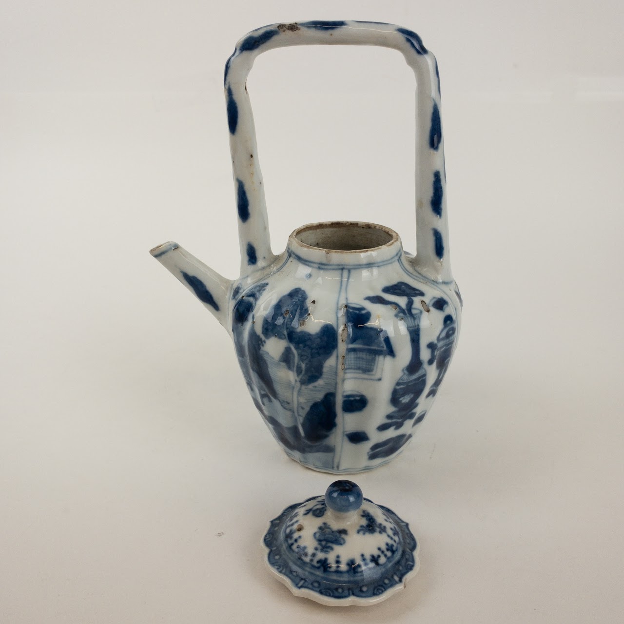 Chinese Porcelain Antique Teapot