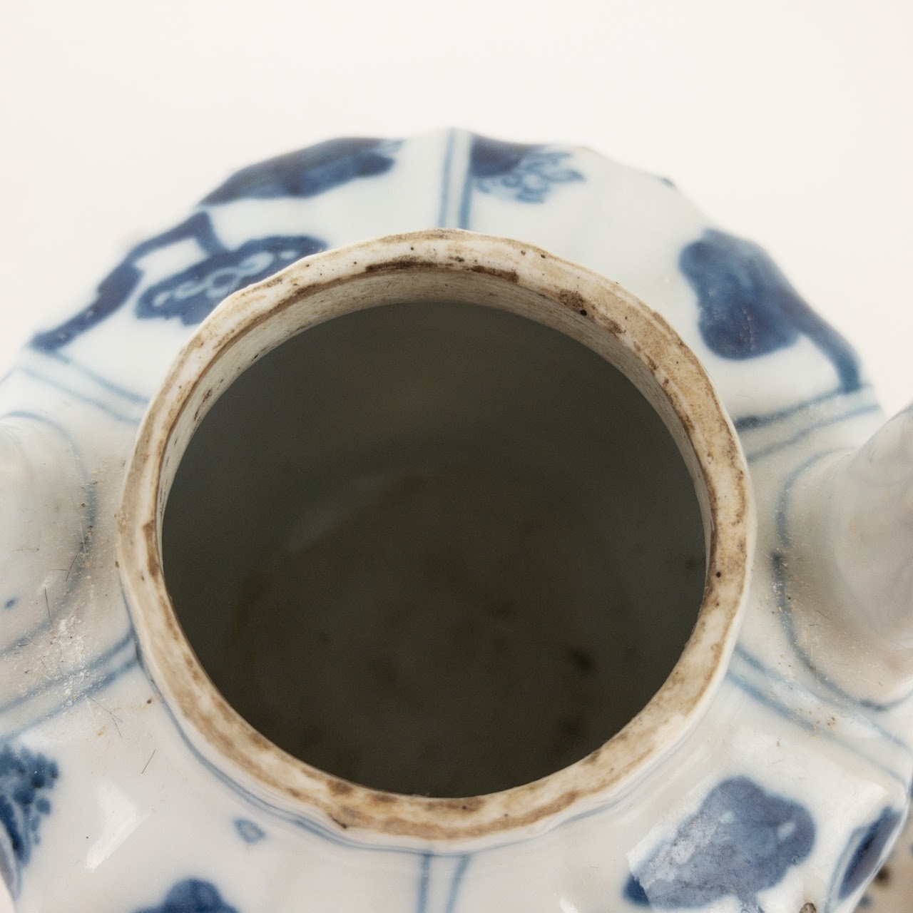 Chinese Porcelain Antique Teapot