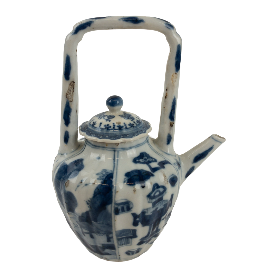 Chinese Porcelain Antique Teapot