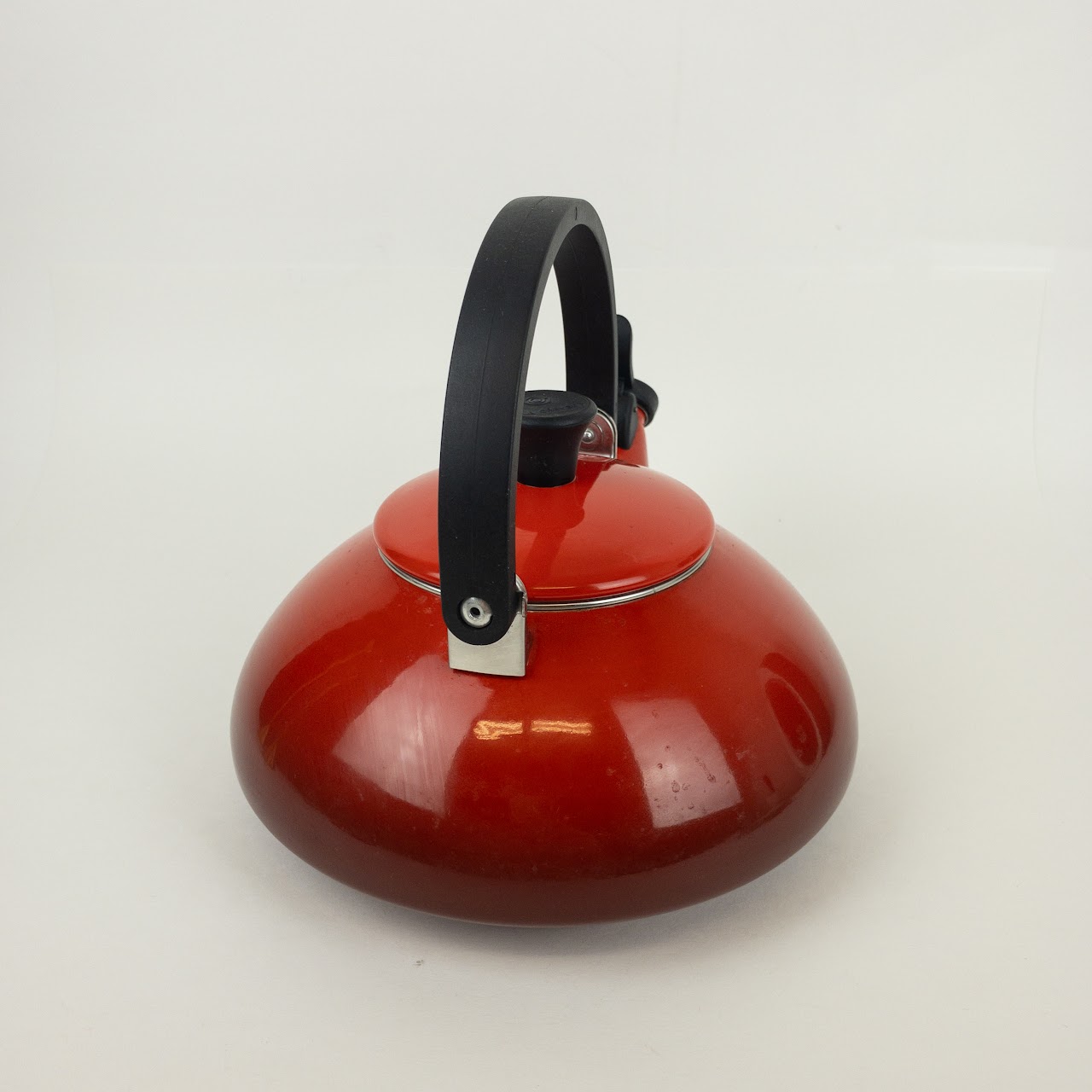 Le Creuset Whistling Kettle