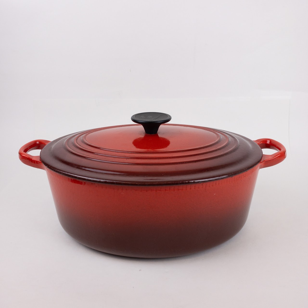 Le Creuset 5-Quart Oval Dutch Oven