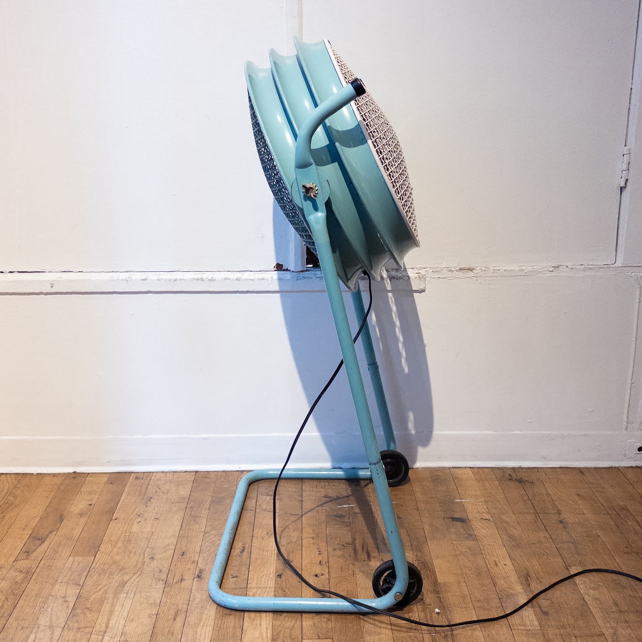 Westinghouse Vintage Floor Fan, Circa 1960