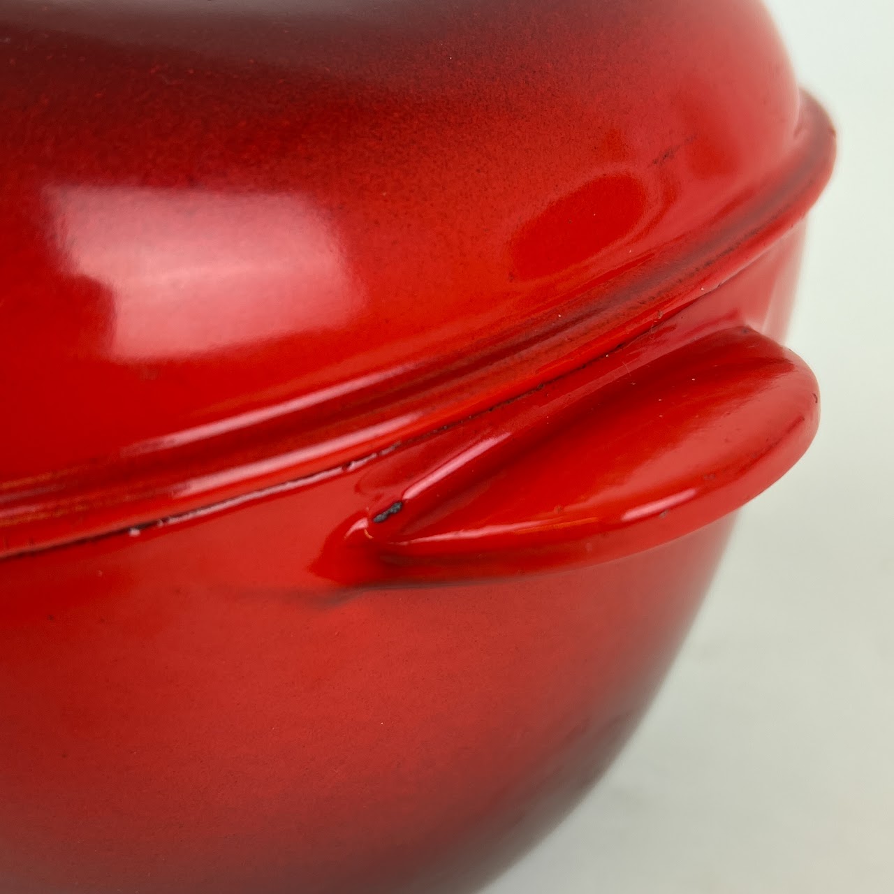 Le Creuset 2Qt Tomato Cast Iron Dutch Oven