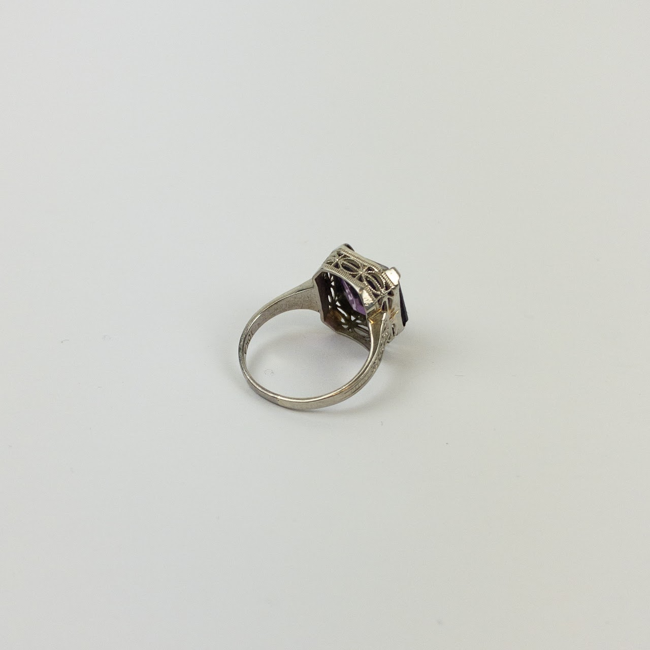 Vintage 10K White Gold and Purple Crystal Ring