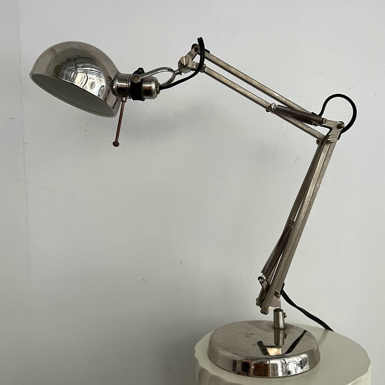 Articulating Task Lamp