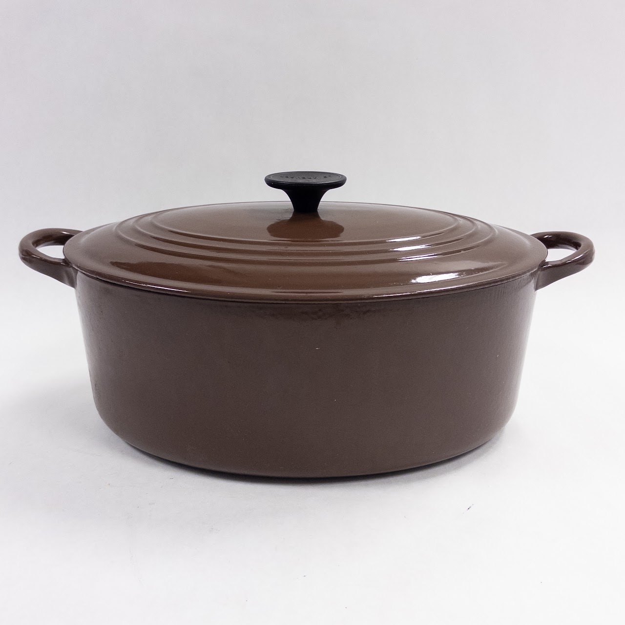 Oval Dutch Oven By Le Creuset – Bella Vita Gifts & Interiors