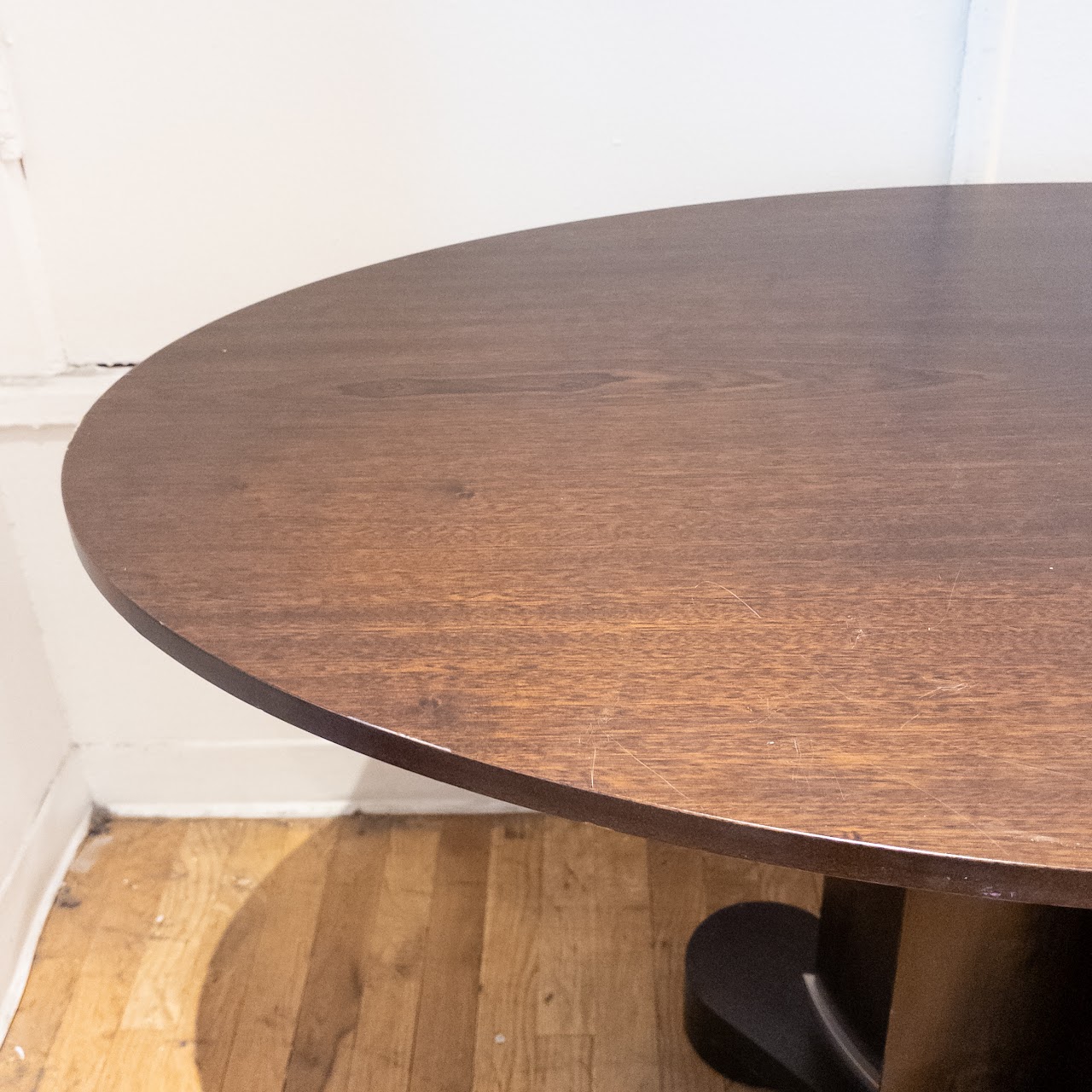 Art Deco-Inspired Oval Dining Table