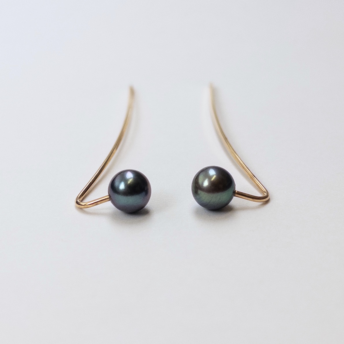 14K Gold Wire Earrings with Tahitian Pearls