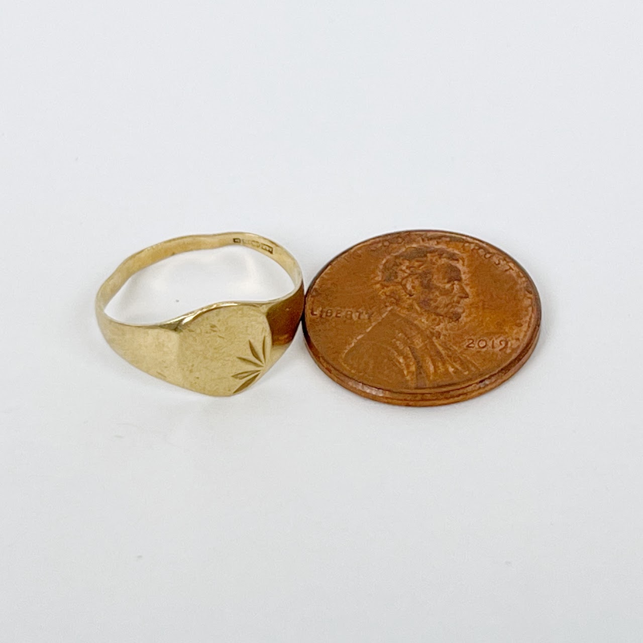 9K Gold Signet Ring