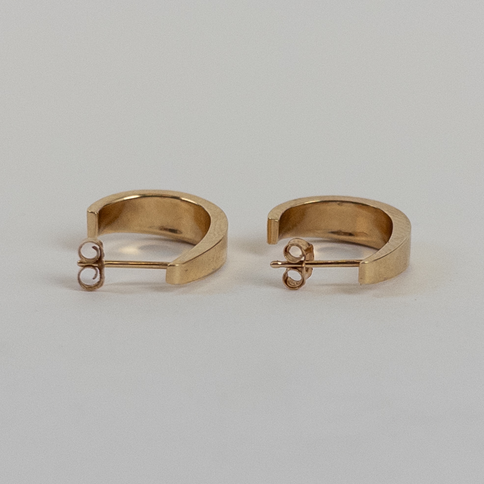 14K Yellow Gold 'J' Hoop Earrings