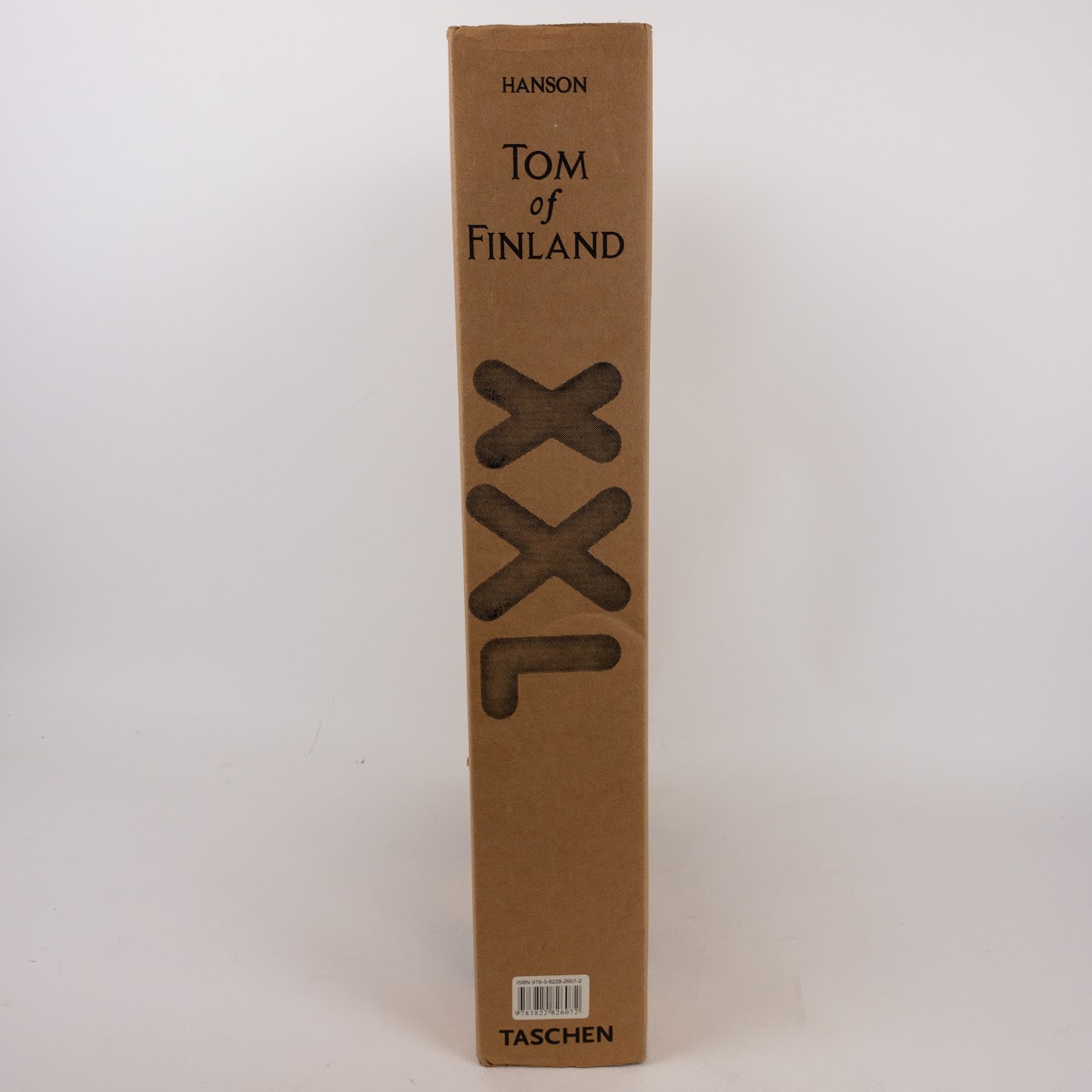 'Tom of Finland XXL' Tri-Lingue Oversized Book