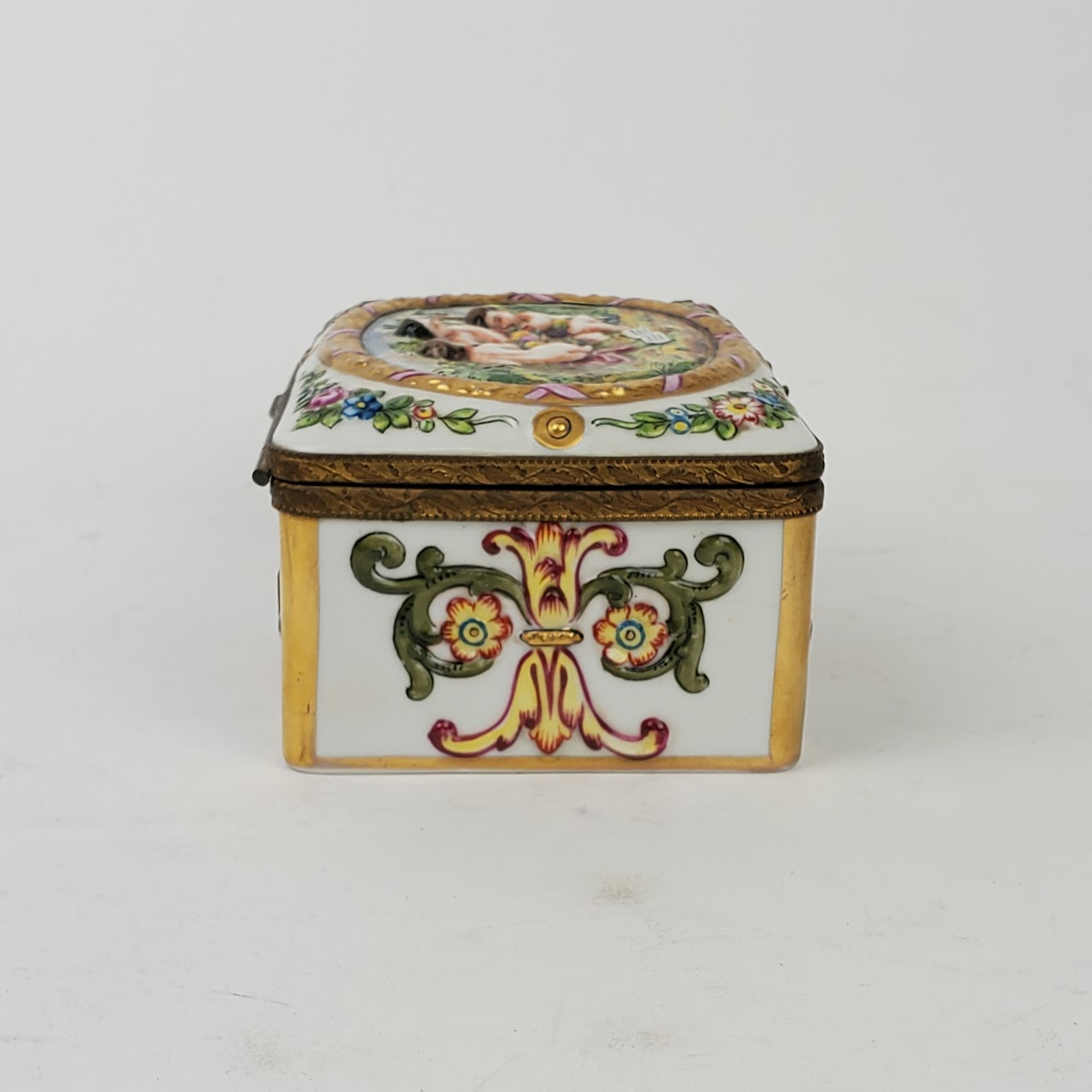 Antique Capodimonte Hinged Decorative Box