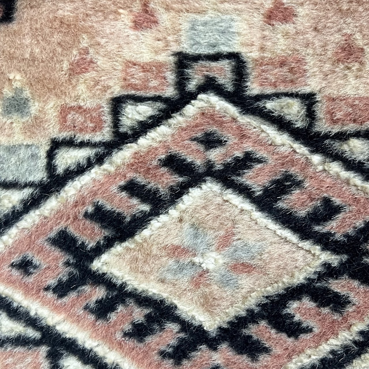 Wool Diamond Medallion Area Rug