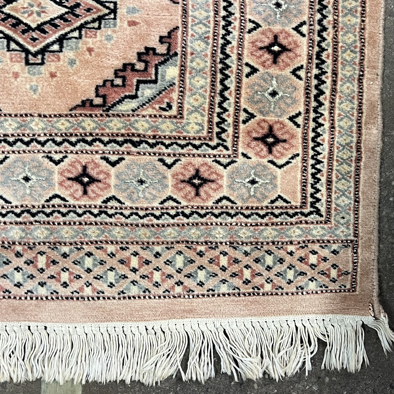 Wool Diamond Medallion Area Rug