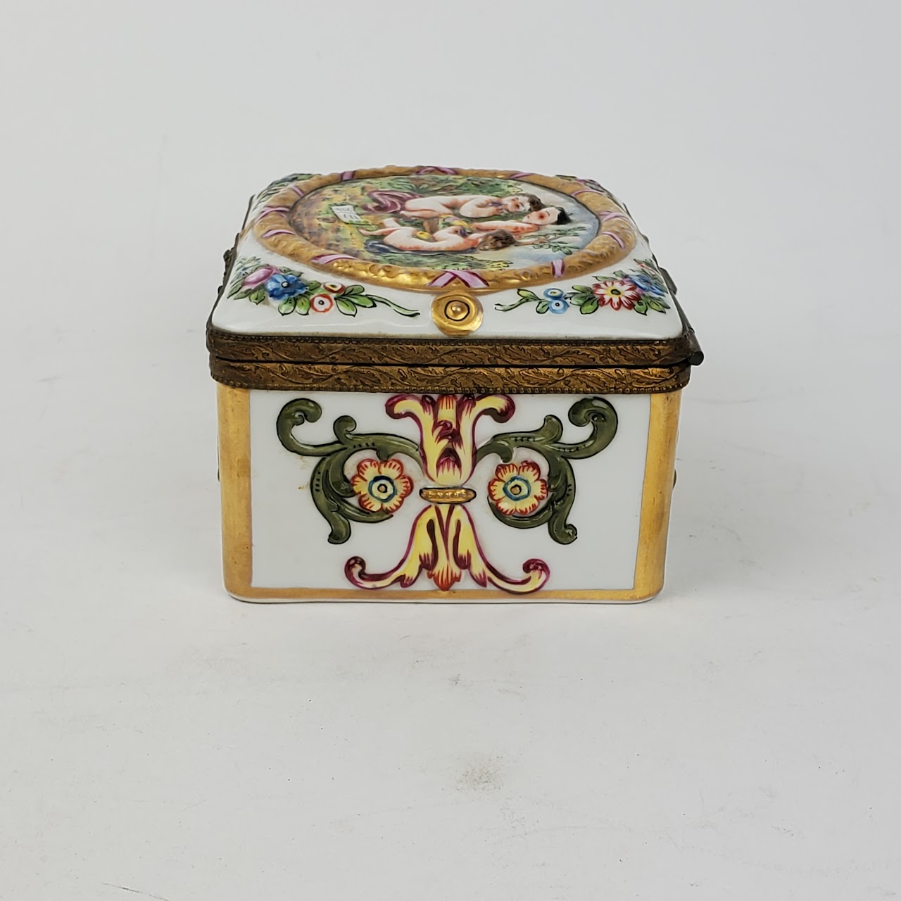 Antique Capodimonte Hinged Decorative Box