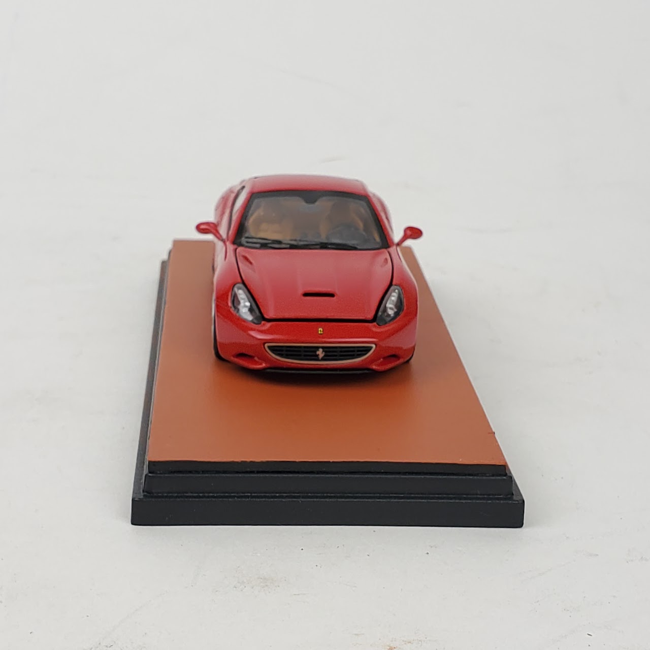 Ferrari California 1:43 Official Model Replica