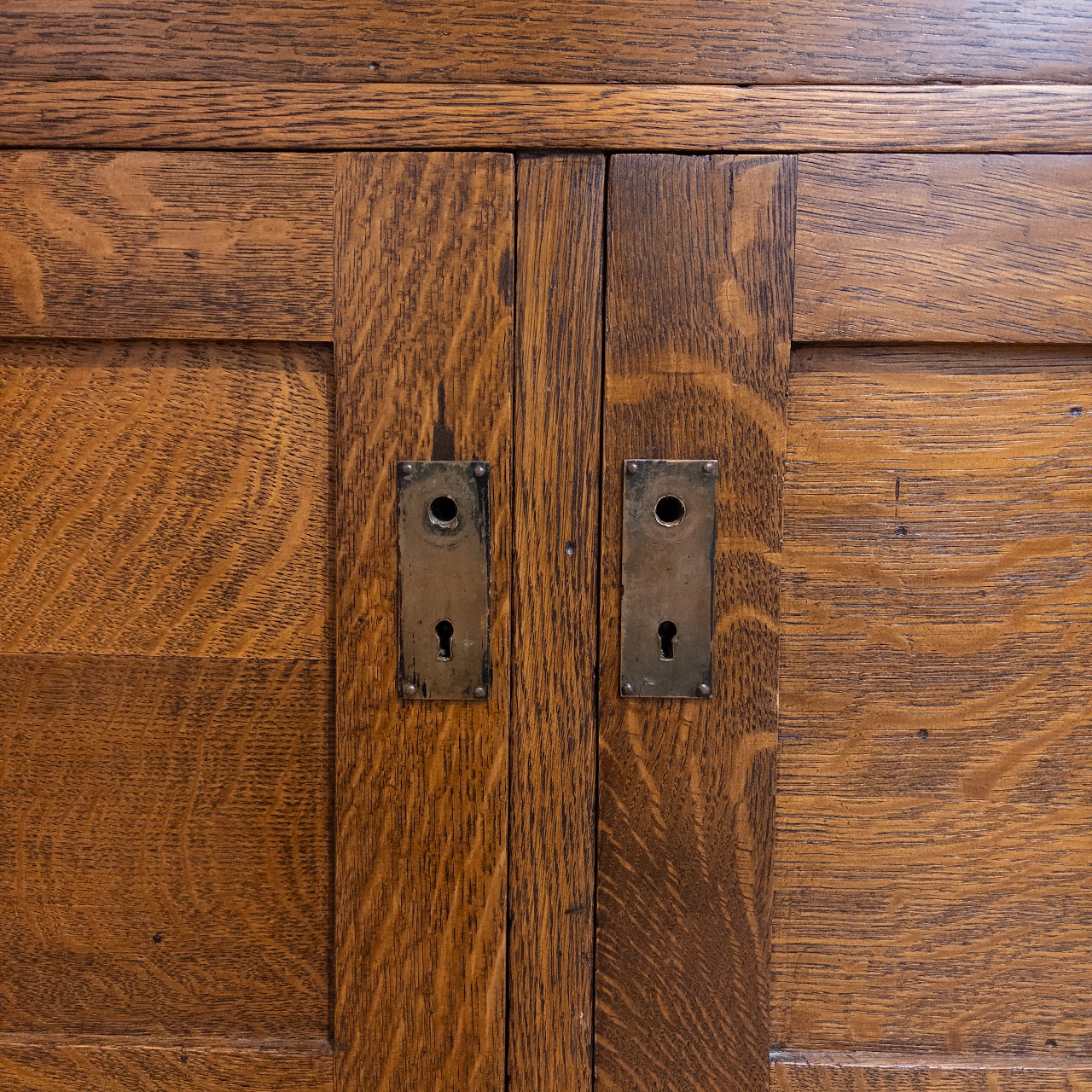 Early 20th C. Stickley Bros. Mission Oak Hutch Sideboard