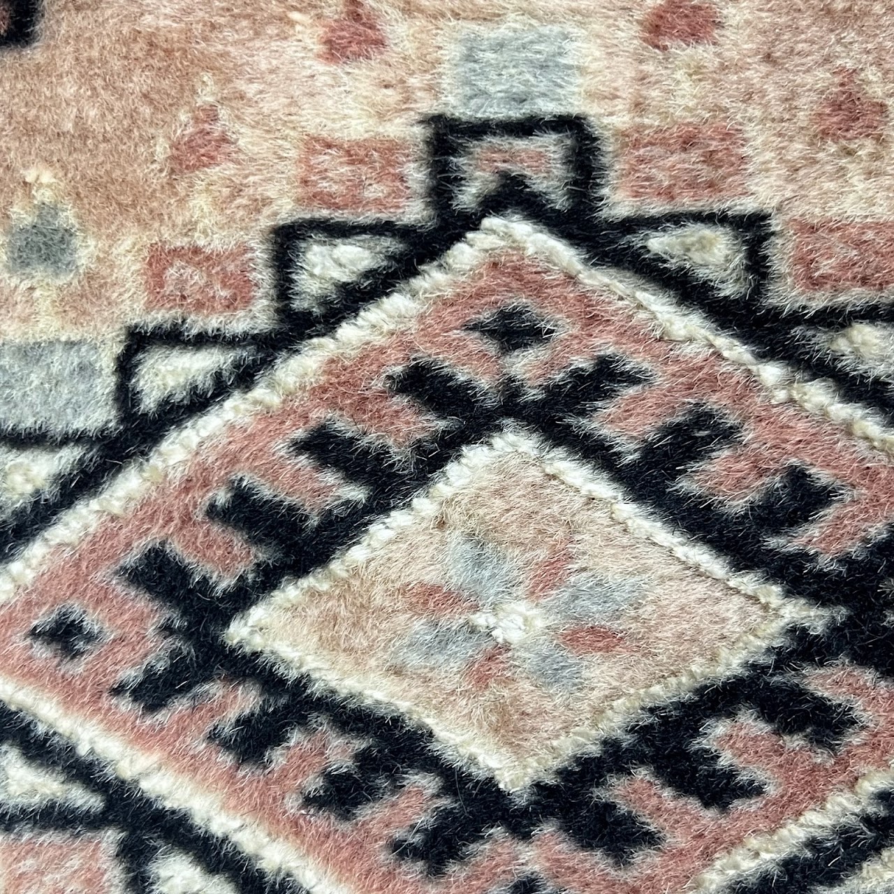 Wool Diamond Medallion Area Rug