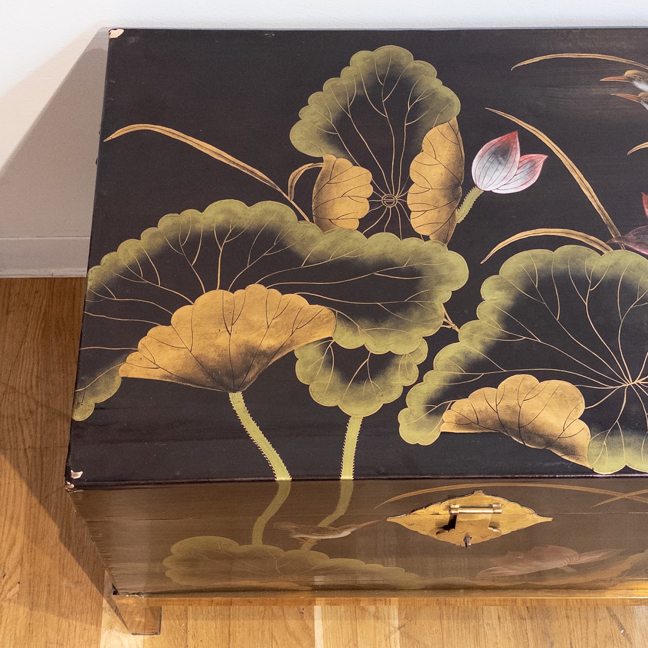 Chinese Hand Painted Lacquered Tea Chest