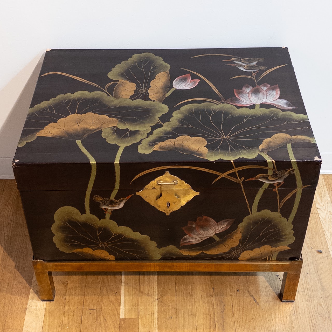 Chinese Hand Painted Lacquered Tea Chest