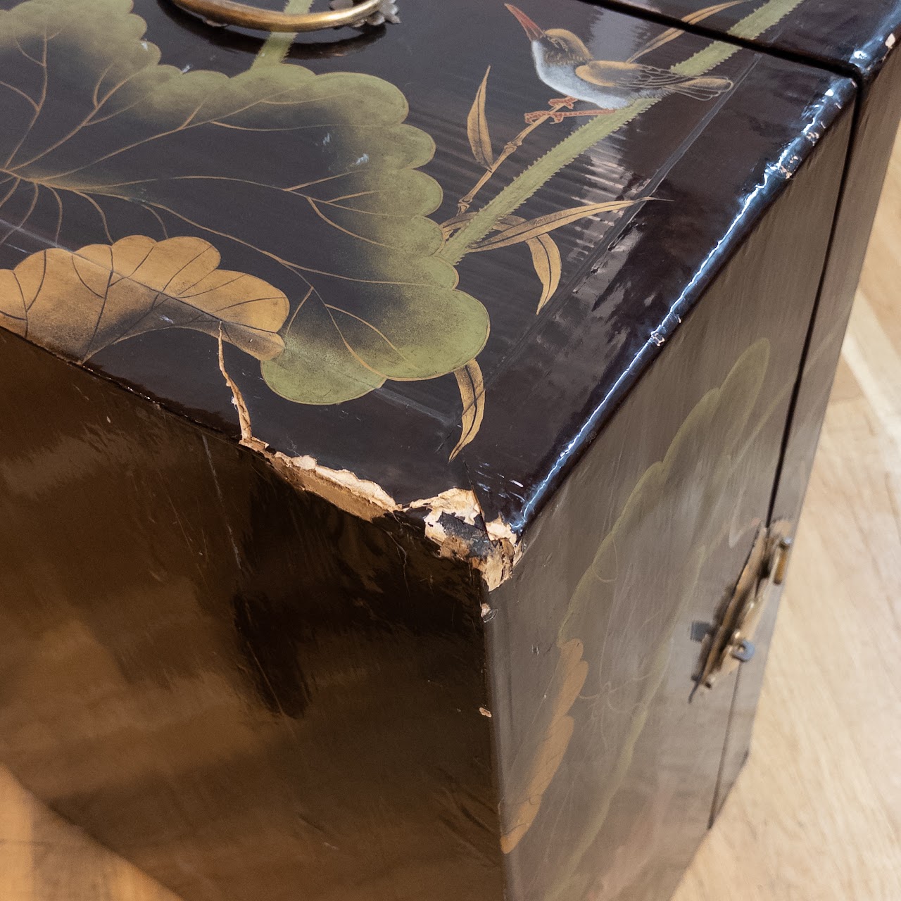 Chinese Hand Painted Lacquered Tea Chest