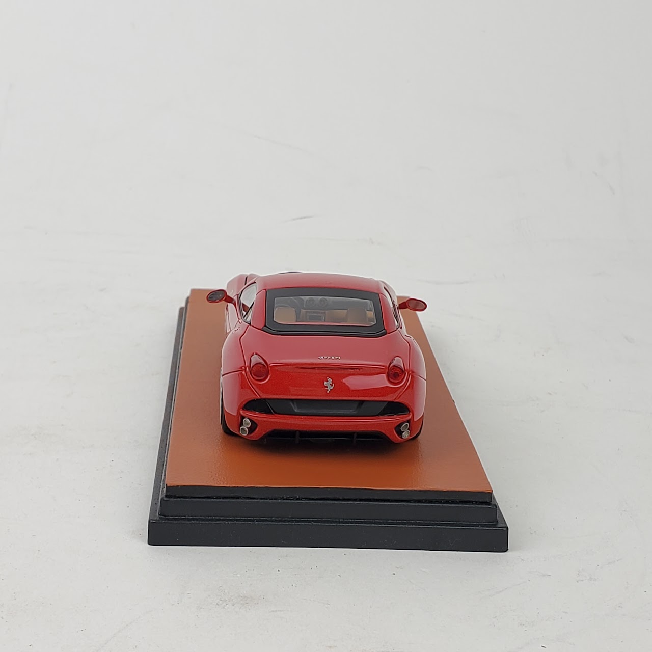 Ferrari California 1:43 Official Model Replica