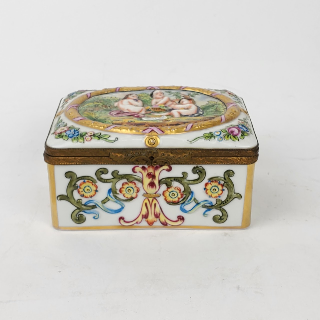 Antique Capodimonte Hinged Decorative Box