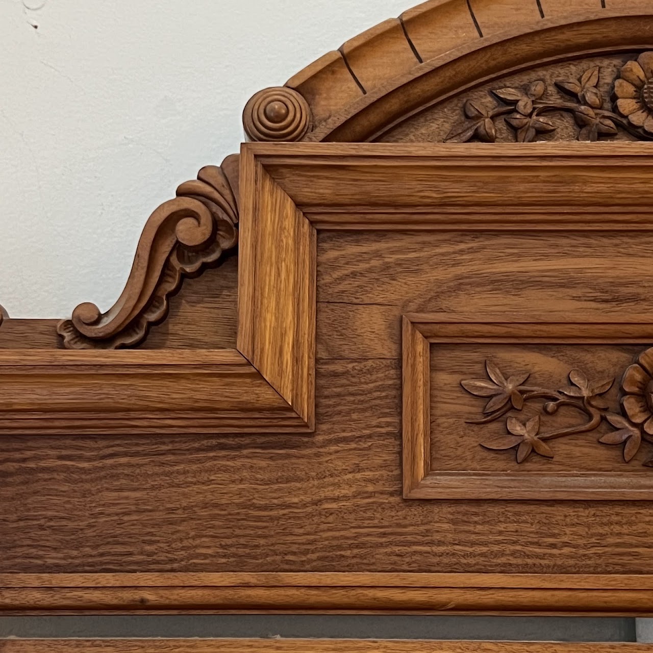 Eastlake Victorian Oak Marble-Top Dresser with Mirror