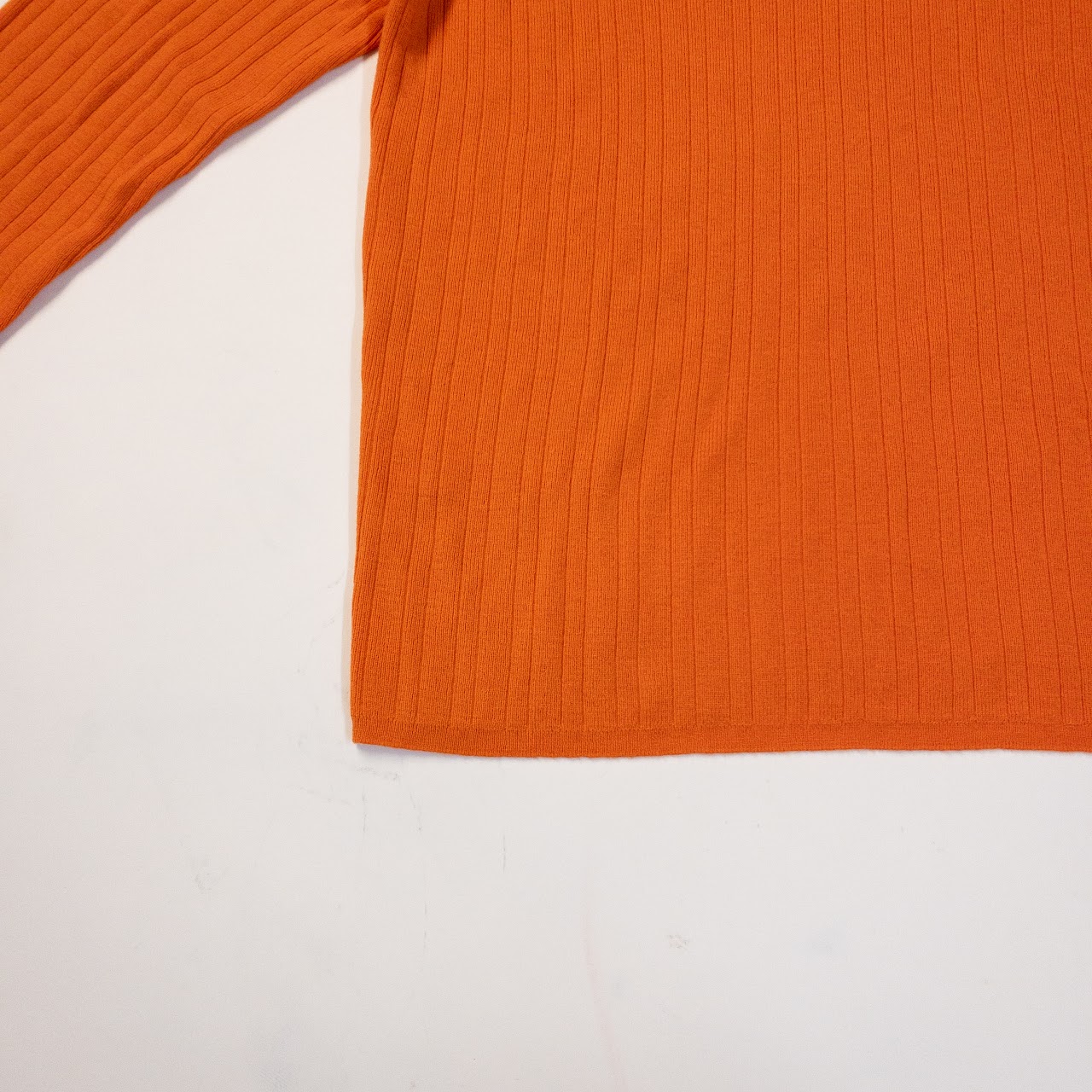 Hermès Pumpkin Orange Vintage Ribbed V-Neck Cashmere Sweater