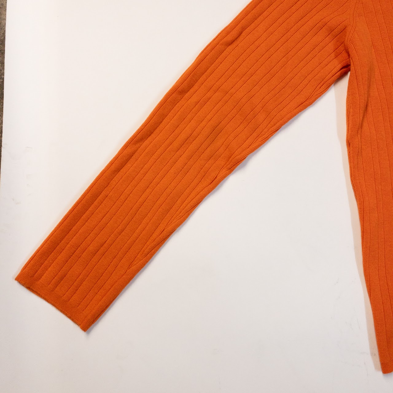 Hermès Pumpkin Orange Vintage Ribbed V-Neck Cashmere Sweater