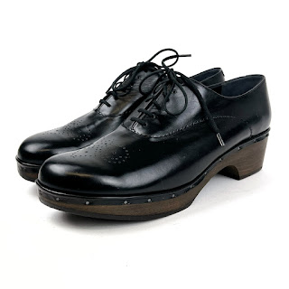 Robert Clergerie Polished Leather Lace-up Clogs