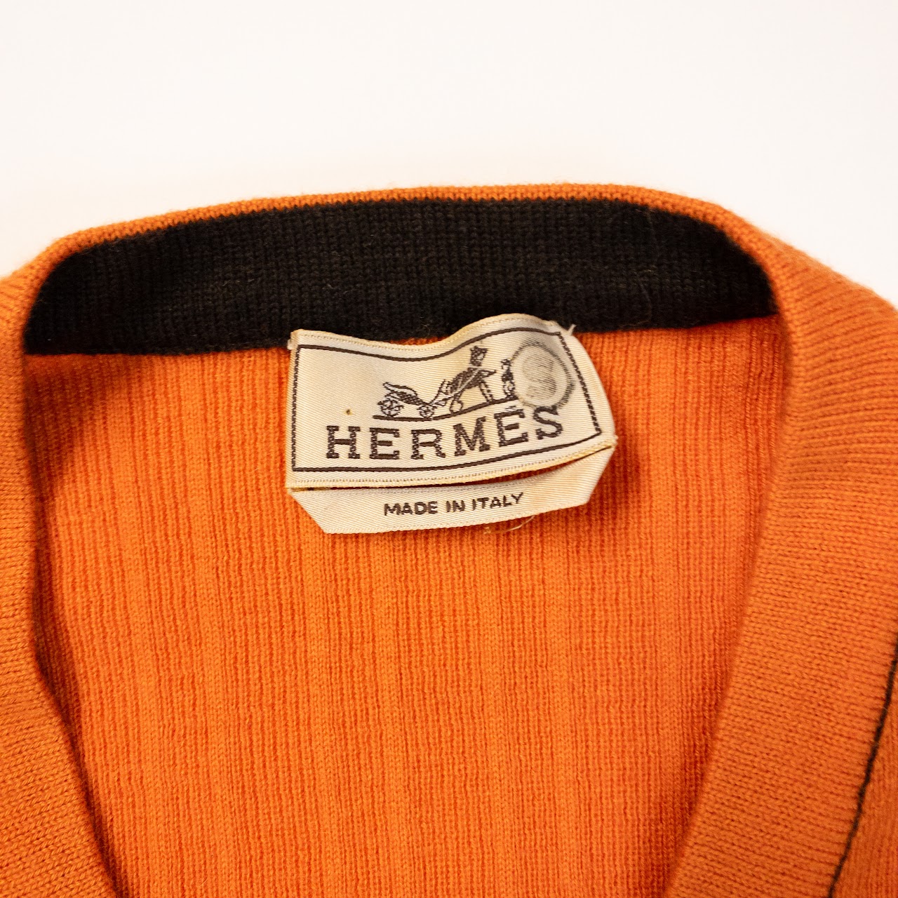 Hermès Pumpkin Orange Vintage Ribbed V-Neck Cashmere Sweater