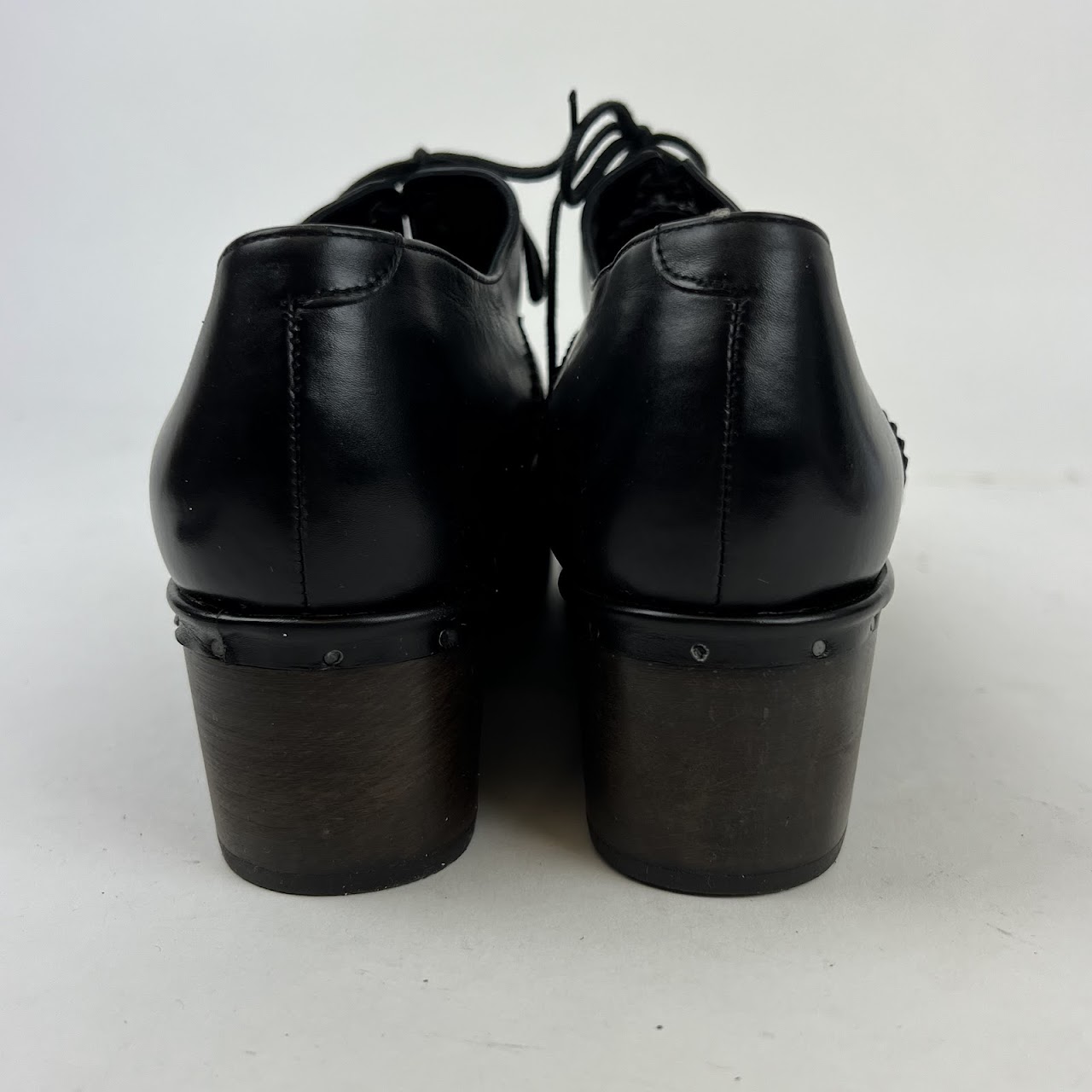 Robert Clergerie Polished Leather Lace-up Clogs