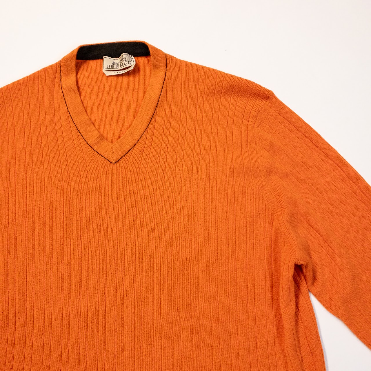 Hermès Pumpkin Orange Vintage Ribbed V-Neck Cashmere Sweater