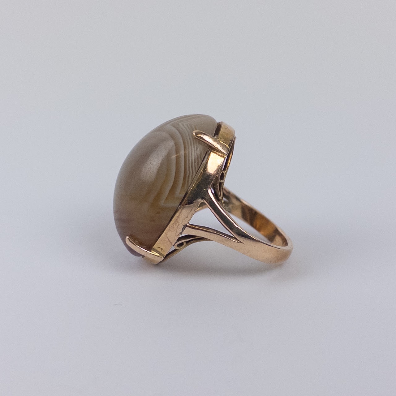 14K Gold Ring with Agate Cabochon